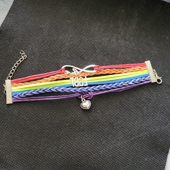 Pride Rainbow Infinity Love heart bracelet - Picture 5 of 7
